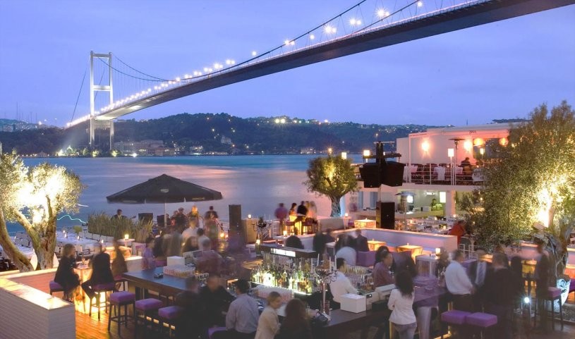 
                                istanbul and night life